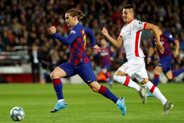 莱昂纳德休赛期接受膝盖手术 目前仍未痊愈