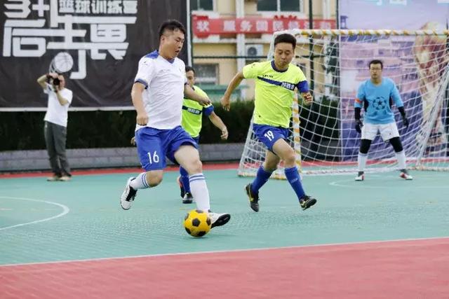 韩德君16+11辽宁胜新疆 林庭谦25分天津胜山东